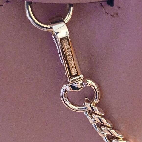 Michael Kors  - Picture 4 of 7